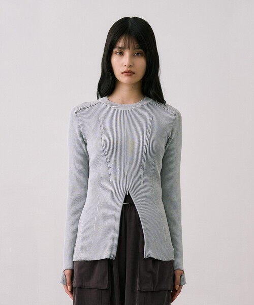 UNITED TOKYO(ユナイテッドトウキョウ)の「センタースリットRIBプルオーバー|ウォッシャブル/オフィスカジュアル/細見え/春服(ニット/セーター・レディース・ブラック/ブルー/ライトグレー・FREE)」の20枚目の写真