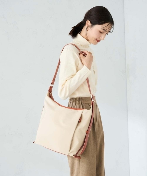 a.v.v（アーヴェヴェ）の「ナイロンショルダー（ショルダーバッグ・レディース・グレー系その他/アイボリー/ブラック・38）」の19枚目の写真