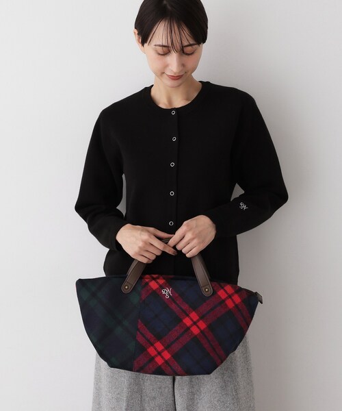 Dessin（デッサン）の「チェック柄ボートトートバッグ（トートバッグ・レディース・ブルー系6/ネイビー系4/レッド系6・00）」の18枚目の写真