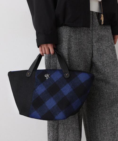 Dessin（デッサン）の「チェック柄ボートトートバッグ（トートバッグ・レディース・ブルー系6/ネイビー系4/レッド系6・00）」の20枚目の写真