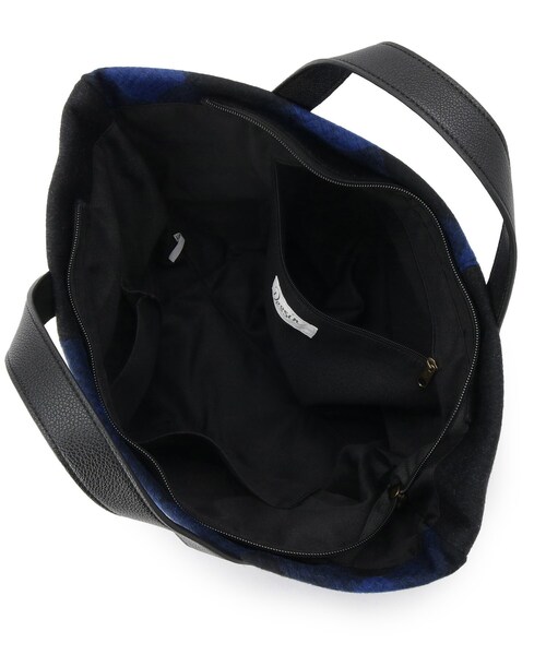 Dessin（デッサン）の「チェック柄ボートトートバッグ（トートバッグ・レディース・ブルー系6/ネイビー系4/レッド系6・00）」の11枚目の写真