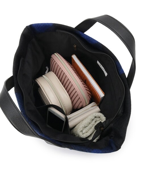 Dessin（デッサン）の「チェック柄ボートトートバッグ（トートバッグ・レディース・ブルー系6/ネイビー系4/レッド系6・00）」の12枚目の写真