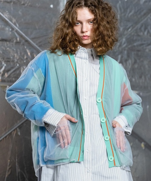 AULA AILA(アウラアイラ)の「チュールレイヤードカラーブロックカーディガン(カーディガン/ボレロ・レディース・グレー/ブラック/グリーン・0)」の4枚目の写真