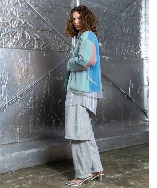 AULA AILA(アウラアイラ)の「チュールレイヤードカラーブロックカーディガン(カーディガン/ボレロ・レディース・グレー/ブラック/グリーン・0)」の8枚目の写真