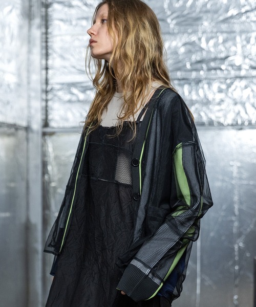 AULA AILA(アウラアイラ)の「チュールレイヤードカラーブロックカーディガン(カーディガン/ボレロ・レディース・グレー/ブラック/グリーン・0)」の10枚目の写真