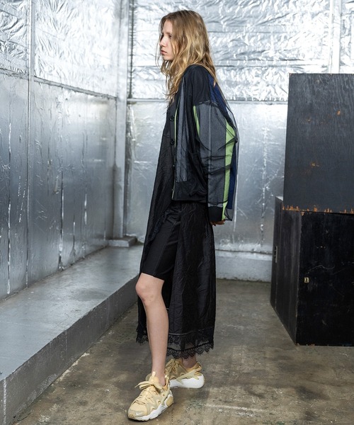 AULA AILA(アウラアイラ)の「チュールレイヤードカラーブロックカーディガン(カーディガン/ボレロ・レディース・グレー/ブラック/グリーン・0)」の14枚目の写真