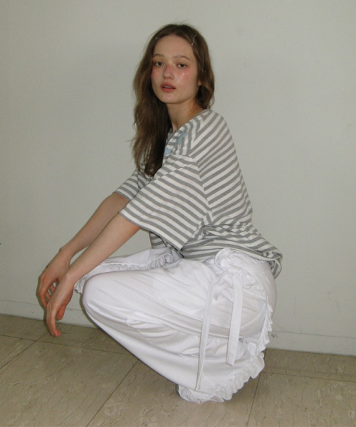 RONRON(ロンロン)の「RUFFLE WRAPOVER PANTS WHITE(その他パンツ・レディース・その他・FREE)」の5枚目の写真