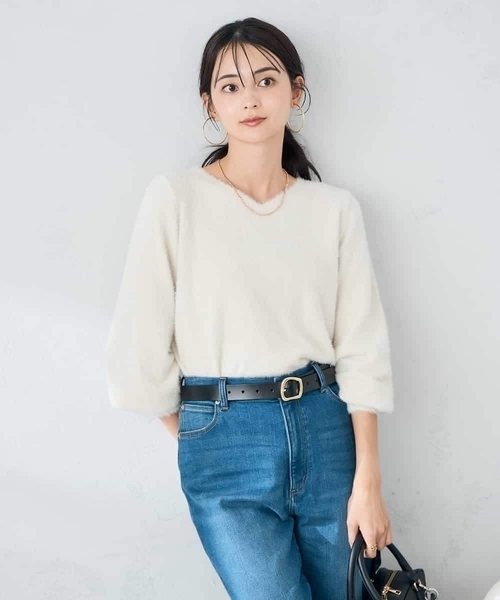 a.v.v(アーヴェヴェ)の「ヘアリーラメVネックニット(ニット/セーター・レディース・アイボリー/ダークインディゴブルー/グレー系その他/ネイビー・38/36/40)」の2枚目の写真