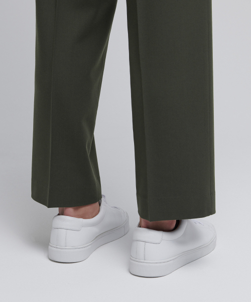 MUSINSA STANDARD（ムシンサスタンダード）の「ワイドヒドゥンバンディングクロップドスラックス[ダスティカーキ]（スラックス・メンズ・その他・26）」の7枚目の写真
