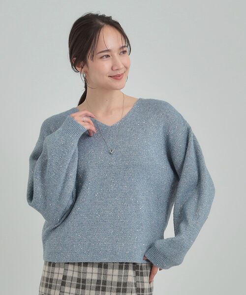 DRESKIP(ドレスキップ)の「【S-LL】きらっと華やぐ 大人のスパンコールニット(ニット/セーター・レディース・グレー/アイボリー/ライトブルー・02/03/04/01)」の11枚目の写真