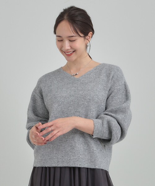 DRESKIP(ドレスキップ)の「【S-LL】きらっと華やぐ 大人のスパンコールニット(ニット/セーター・レディース・グレー/アイボリー/ライトブルー・02/03/04/01)」の21枚目の写真
