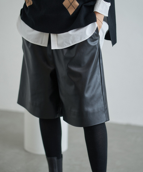 フェイクレザーハーフパンツ（その他パンツ）｜IENA（イエナ）の