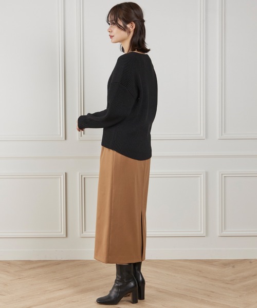 INED（イネド）の「TWサテンベルテッドスカート（スカート・レディース・ネイビー/キャメル/チャコールグレー・7号/9号/11号）」の17枚目の写真