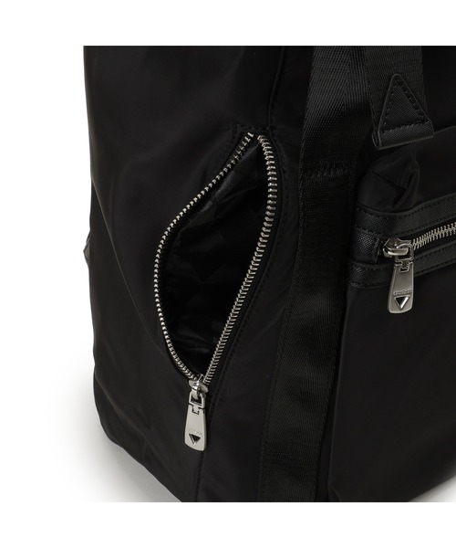 Guess（ゲス）の「BERLIN Backpack バックパック リュック （バックパック/リュック・メンズ・ブラック・ONE SIZE）」の7枚目の写真