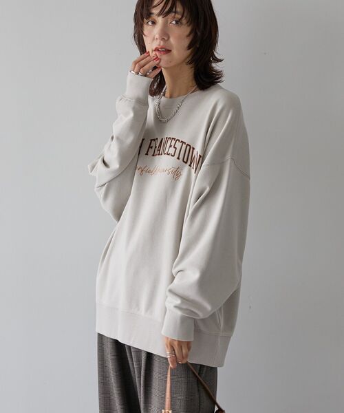 セール】手書き風カレッジロゴ裏毛プルオーバー（スウェット