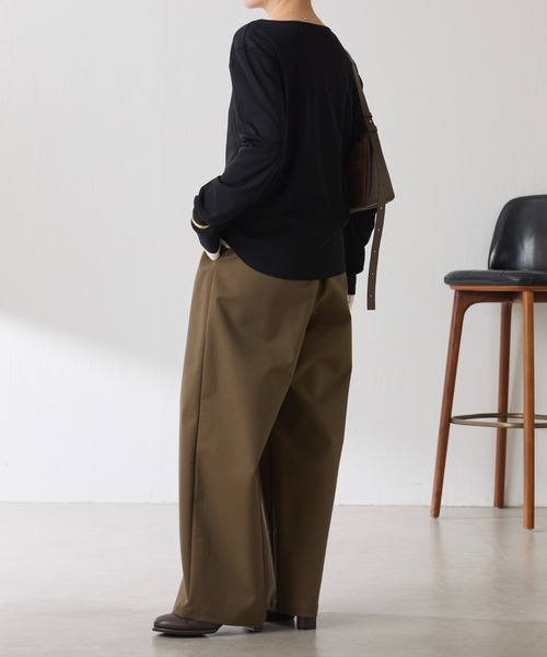 COLLAGE GALLARDAGALANTE(コラージュガリャルダガランテ)の「タックワイドチノパンツ(チノパンツ・レディース・ベージュ/カーキ・FREE)」の15枚目の写真
