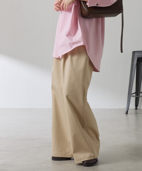 COLLAGE GALLARDAGALANTE(コラージュガリャルダガランテ)の「タックワイドチノパンツ(チノパンツ・レディース・ベージュ/カーキ・FREE)」の6枚目の写真
