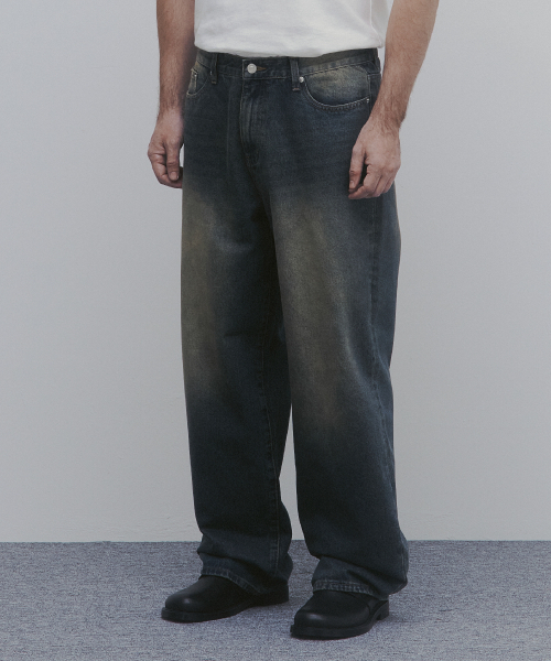 And Again(アンドアゲイン)の「ストレートエッセンシャルデニムパンツ(ウォッシュドダークブルー)(デニムパンツ・メンズ・その他・SMALL/MEDIUM/LARGE)」の2枚目の写真