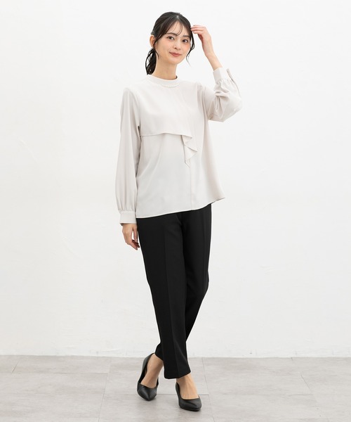 Honeys(ハニーズ)の「【ストレッチ・ウォッシャブル・イージーケア】センタープレスパンツ(股下63cm)(スラックス・レディース・ライトグレー系2/ダークベージュ/ネイビー/ライトグレー系1/ブラック・L/LL/M/S/3L)」の9枚目の写真