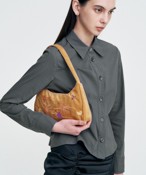 KIMZISU(キムジス)の「Multicolour Embroidery Velvet Mini Bag _ ORANGE(ショルダーバッグ・レディース・オレンジ・OS)」の9枚目の写真