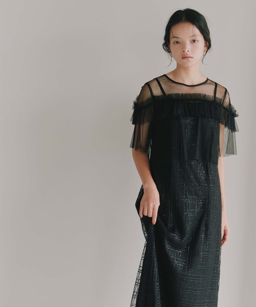 kaene（カエン）の「フリルチュールドッキングドレス【結婚式 二次会 同窓会 成人式 パーティードレス】（ドレス・レディース・サーモンピンク/ブラック・M/S）」の13枚目の写真