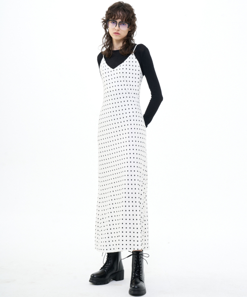 B QUIET(ビークワイエット)の「MAXI SATIN SLIP DRESS DOT_IVORY BLACK(ワンピース・レディース・その他・MEDIUM/SMALL)」の8枚目の写真