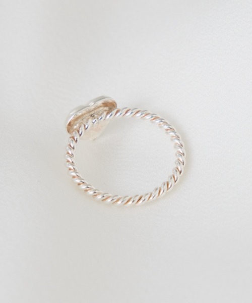 COLLAGE GALLARDAGALANTE（コラージュガリャルダガランテ）の「Sivelle./Silver925ハートヒネリリング（リング・レディース・シルバー・FREE）」の10枚目の写真