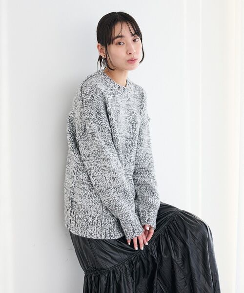 CRAFT STANDARD BOUTIQUE(クラフトスタンダードブティック)の「アウトリンキングミックスニットプルオーバー<ホームケア可能>(ニット/セーター・レディース・グレー/ライトブルー・FREE)」の5枚目の写真