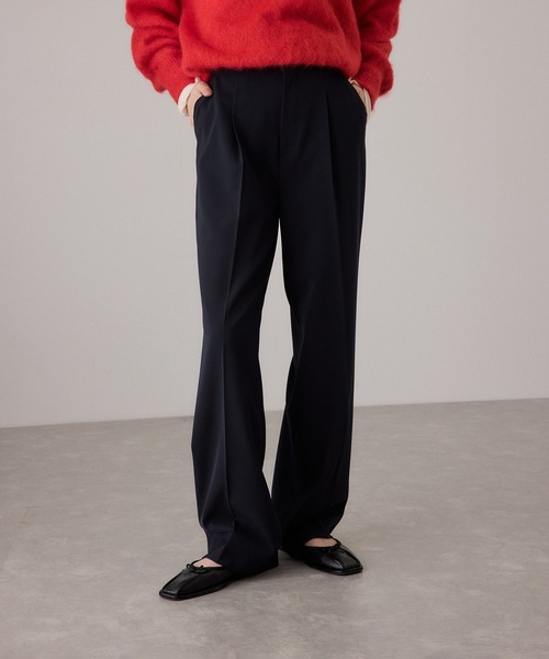 ADAM ET ROPE'（アダムエロペ）の「センタープレスストレートパンツ/UVカット（スラックス・レディース・ベージュ/ネイビー・34/38/36）」の8枚目の写真