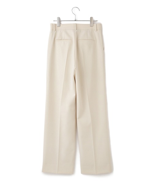 ADAM ET ROPE'（アダムエロペ）の「センタープレスストレートパンツ/UVカット（スラックス・レディース・ベージュ/ネイビー・34/38/36）」の17枚目の写真