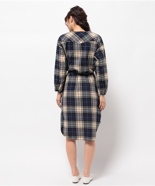 OUTLET（アウトレット）の「【WHO'S WHO gallery】BMウエスタンチェックOP（シャツワンピース・レディース・ベージュ系その他/レッド系その他・FREE）」の4枚目の写真