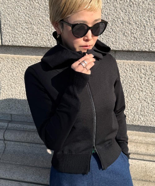 JENNE(ジェンヌ)の「UVカットドライタッチパーカー(ニット/セーター・レディース・ブルー/ブラック/ホワイト・SMALL/MEDIUM/LARGE)」の9枚目の写真