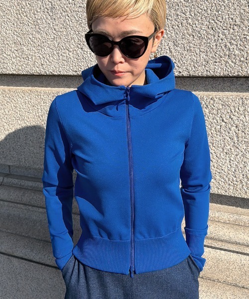 JENNE(ジェンヌ)の「UVカットドライタッチパーカー(ニット/セーター・レディース・ブルー/ブラック/ホワイト・SMALL/MEDIUM/LARGE)」の20枚目の写真