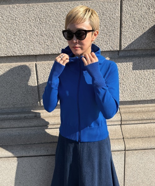 JENNE(ジェンヌ)の「UVカットドライタッチパーカー(ニット/セーター・レディース・ブルー/ブラック/ホワイト・SMALL/MEDIUM/LARGE)」の21枚目の写真