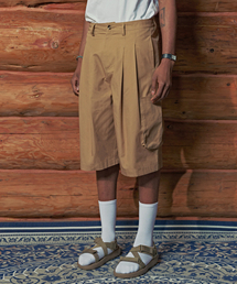 MUDSALT（マッドソルト）の「ツーピンタックワイドバミューダパンツベージュ（その他パンツ）」