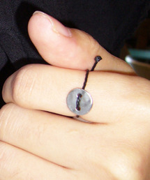 A BIT MOR（アビットモア）の「BUTTON RING（リング）」