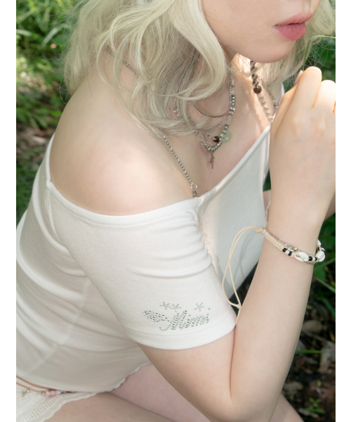 MIMI MONDE（ミミモンド）の「シャイニーミミ オフショルダーTシャツ(ホワイト)（Tシャツ/カットソー・レディース・その他・FREE）」の2枚目の写真