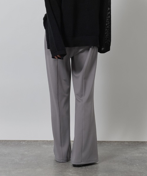 LAKOLE（ラコレ）の「カットフレアパンツ / 643730（その他パンツ・レディース・ブラウン/ブラック/アイボリー/グレー・LARGE/MEDIUM）」の21枚目の写真