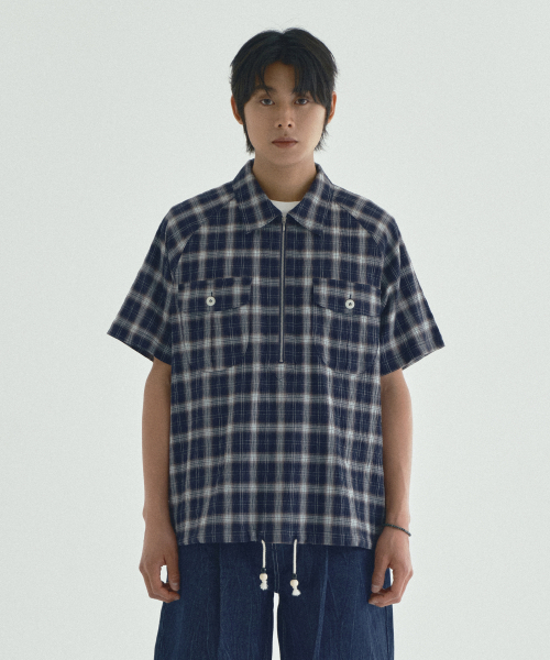 ECORR(エコル)の「チェック半袖ハーフジップシャツ_ネイビー(シャツ/ブラウス・メンズ・その他・M/L/3)」の2枚目の写真
