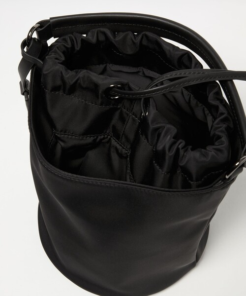 UNITED ARROWS（ユナイテッドアローズ）の「ドロスト バッグ（ショルダーバッグ・レディース・ブラック・FREE）」の13枚目の写真