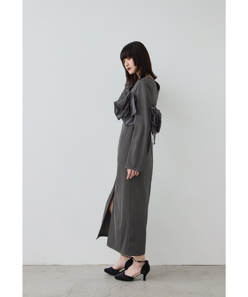 niana(ニアナ)の「ラッフルオーガンザドレス 2点セット パーティードレス オケージョンドレス 結婚式 二次会 同窓会 成人式 セレモニー お呼ばれワンピース(ドレス・レディース・ベージュ/グレイッシュベージュ/チャコール・L/M/S)」の15枚目の写真