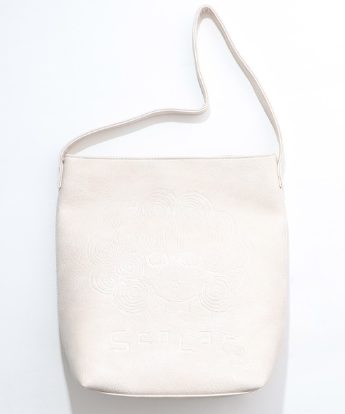 ScoLar（スカラー）の「661430：スカラーちゃん型押し合皮ショルダーバッグ（ショルダーバッグ・レディース・キャメル/ブラウン/アイボリー/ブラック・FREE）」の7枚目の写真