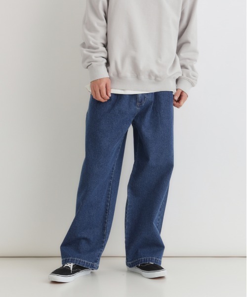 BACK NUMBER(バックナンバー)の「【BACK NUMBER】デニムワイドスラックス (ウォッシュ加工/タックパンツ/オンオフ兼用)(デニムパンツ・メンズ・ライトインディゴブルー/ダークインディゴブルー/ブラック・S/M/L/XL)」の2枚目の写真