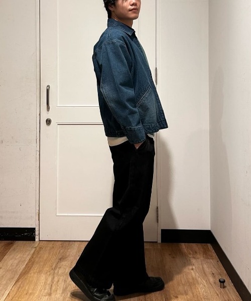 BACK NUMBER(バックナンバー)の「【BACK NUMBER】デニムワイドスラックス (ウォッシュ加工/タックパンツ/オンオフ兼用)(デニムパンツ・メンズ・ライトインディゴブルー/ダークインディゴブルー/ブラック・S/M/L/XL)」の12枚目の写真