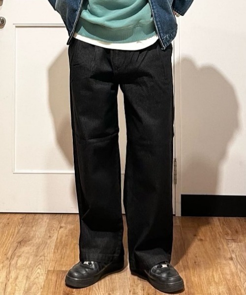 BACK NUMBER(バックナンバー)の「【BACK NUMBER】デニムワイドスラックス (ウォッシュ加工/タックパンツ/オンオフ兼用)(デニムパンツ・メンズ・ライトインディゴブルー/ダークインディゴブルー/ブラック・S/M/L/XL)」の9枚目の写真