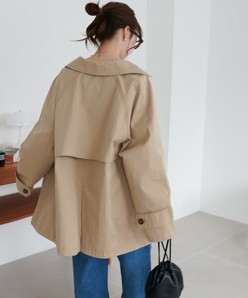 DISCOAT（ディスコート）の「ミドルトレンチコート（トレンチコート・レディース・ライトベージュ/ベージュ・FREE）」の14枚目の写真