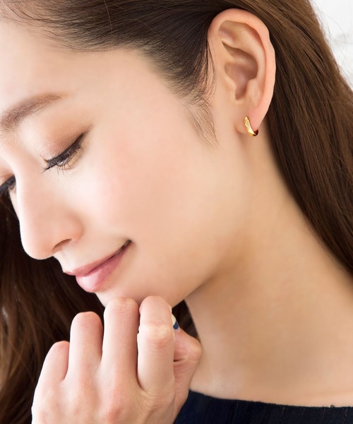 Cream dot.(クリームドット)の「【金属アレルギー対応】多角形イヤリング(ピアス(両耳用)・レディース・シルバー/ゴールド/ピンクゴールド・ONE SIZE)」の4枚目の写真