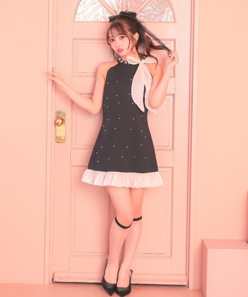 Tika(ティカ)の「キャバドレス ミニ フレア ドット リボン ハイネック フラワービジュー パール 裾フリル ノースリーブドレス ワンピース キャバワンピ(ワンピース・レディース・ブラック/アイボリー・M/L)」の7枚目の写真