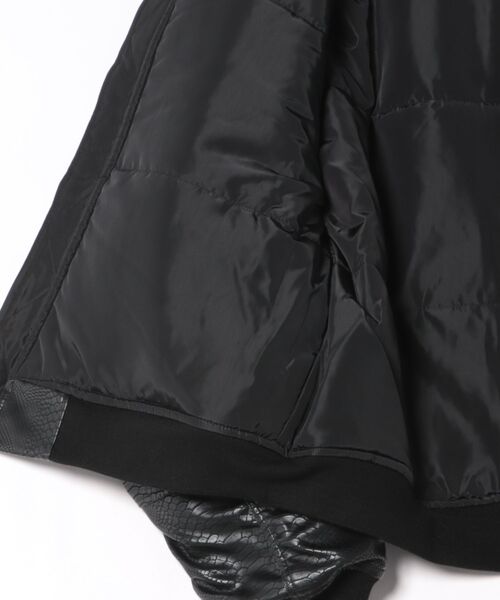 BREATH(ブレス)の「FAUX LEATHER PYTHON BOMBER JACKET(ダウンジャケット/コート・メンズ・ブラック・LARGE)」の7枚目の写真