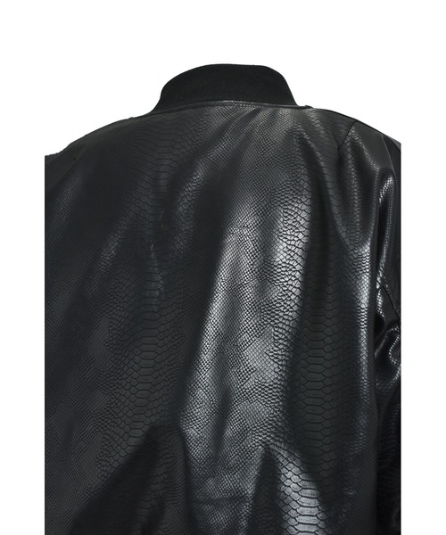 BREATH(ブレス)の「FAUX LEATHER PYTHON BOMBER JACKET(ダウンジャケット/コート・メンズ・ブラック・LARGE)」の5枚目の写真